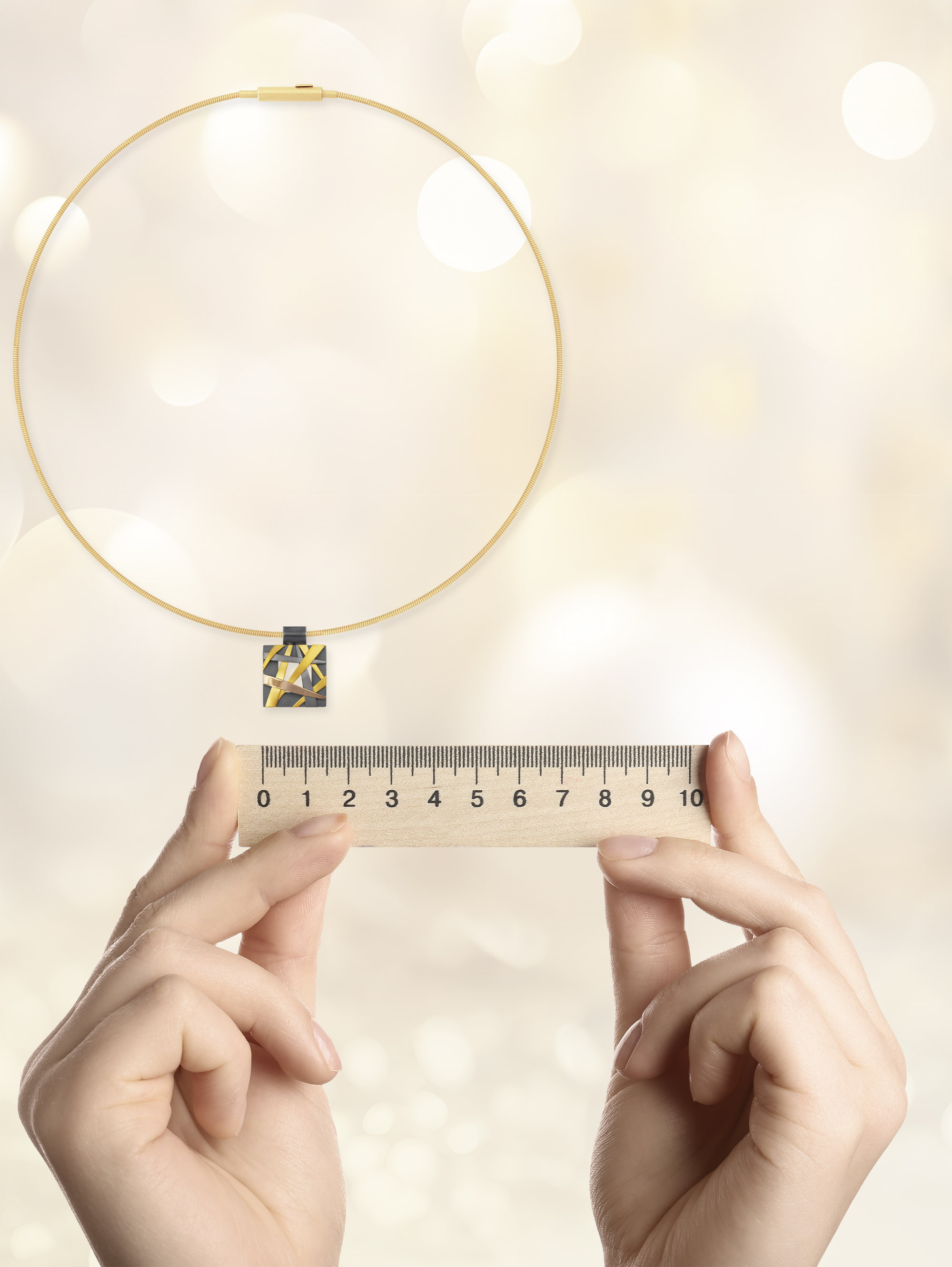 Schmuck mit Lineal -118159