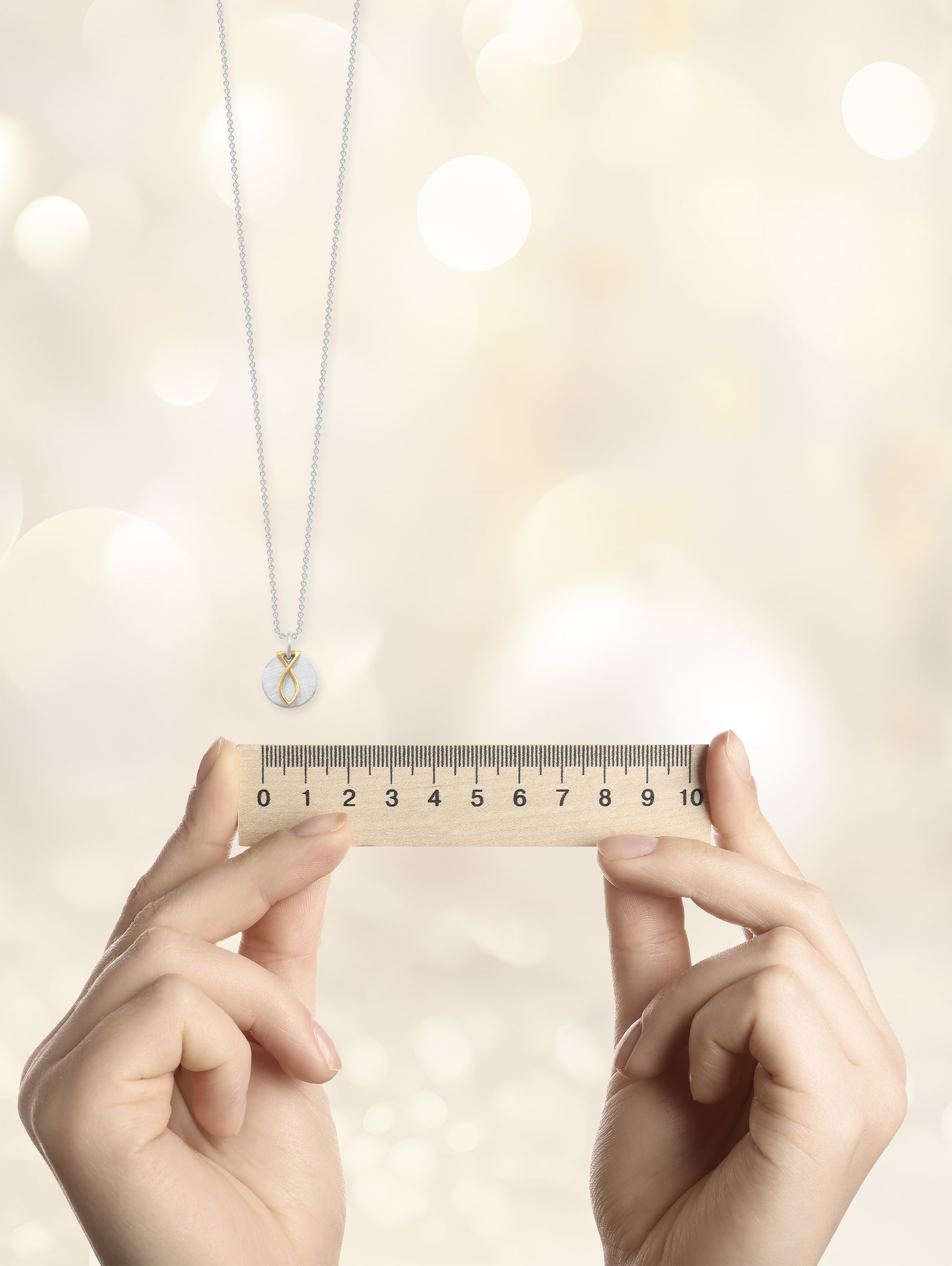 Schmuck mit Lineal -120226