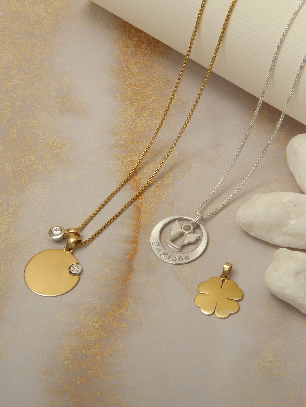 Schmuck-Designschmuck-Gravur Schmuck-Designschmuck-Gravur