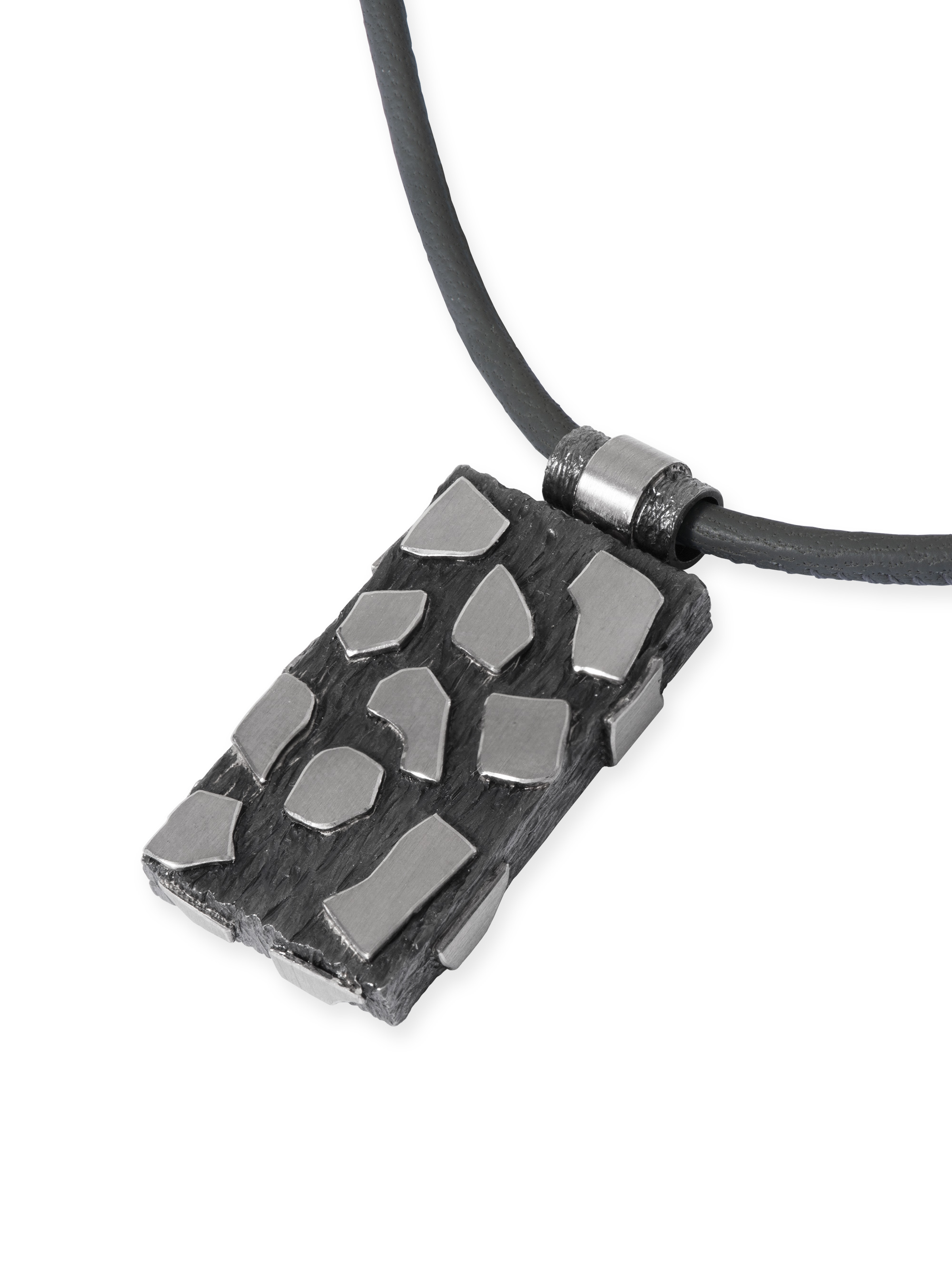 LESER Anhaenger- Charakterstark Maennerschmuck LESER Anhaenger- Charakterstark Maennerschmuck