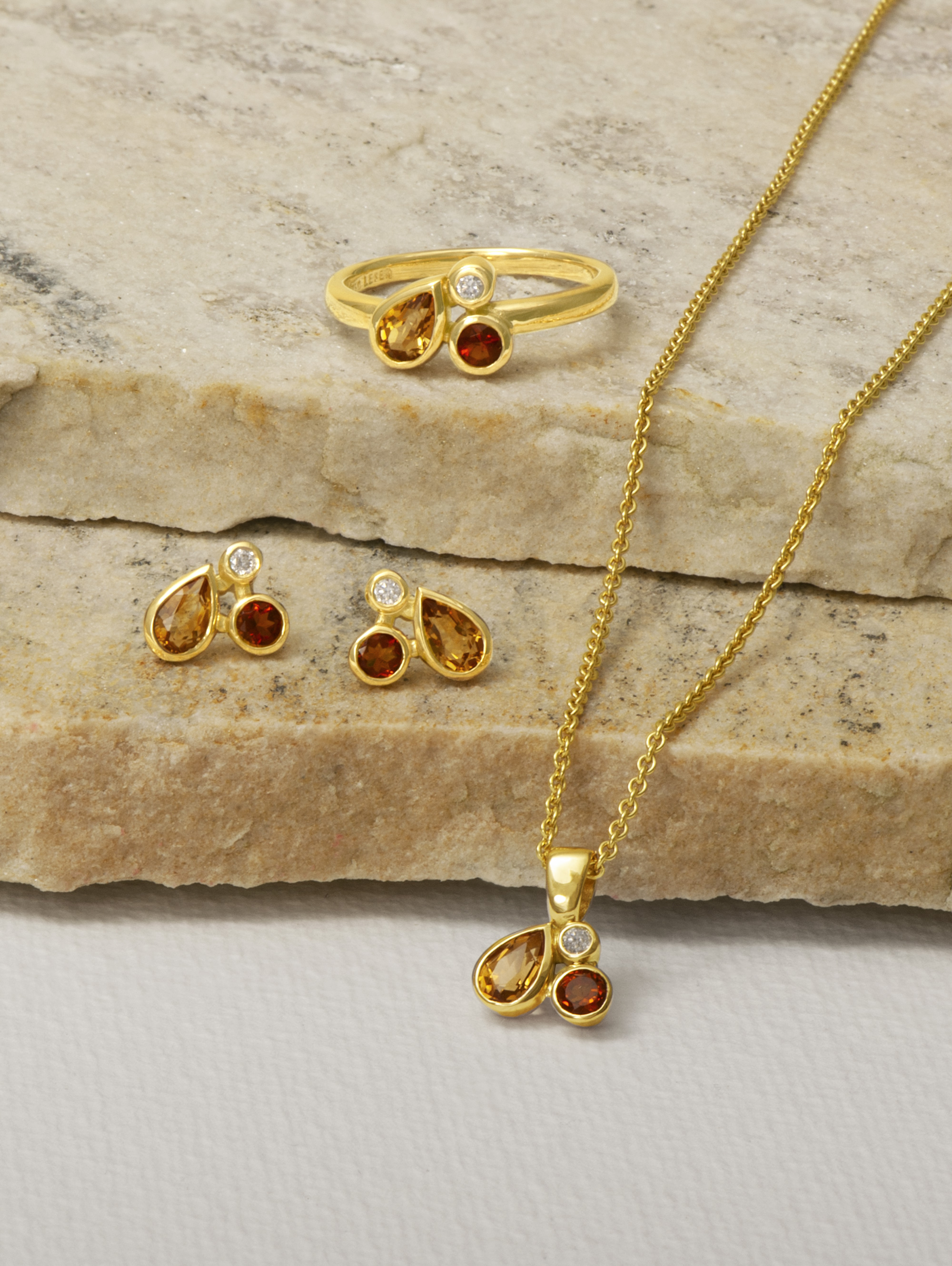 Schmuck-Designschmuck-Edelsteinschmuck