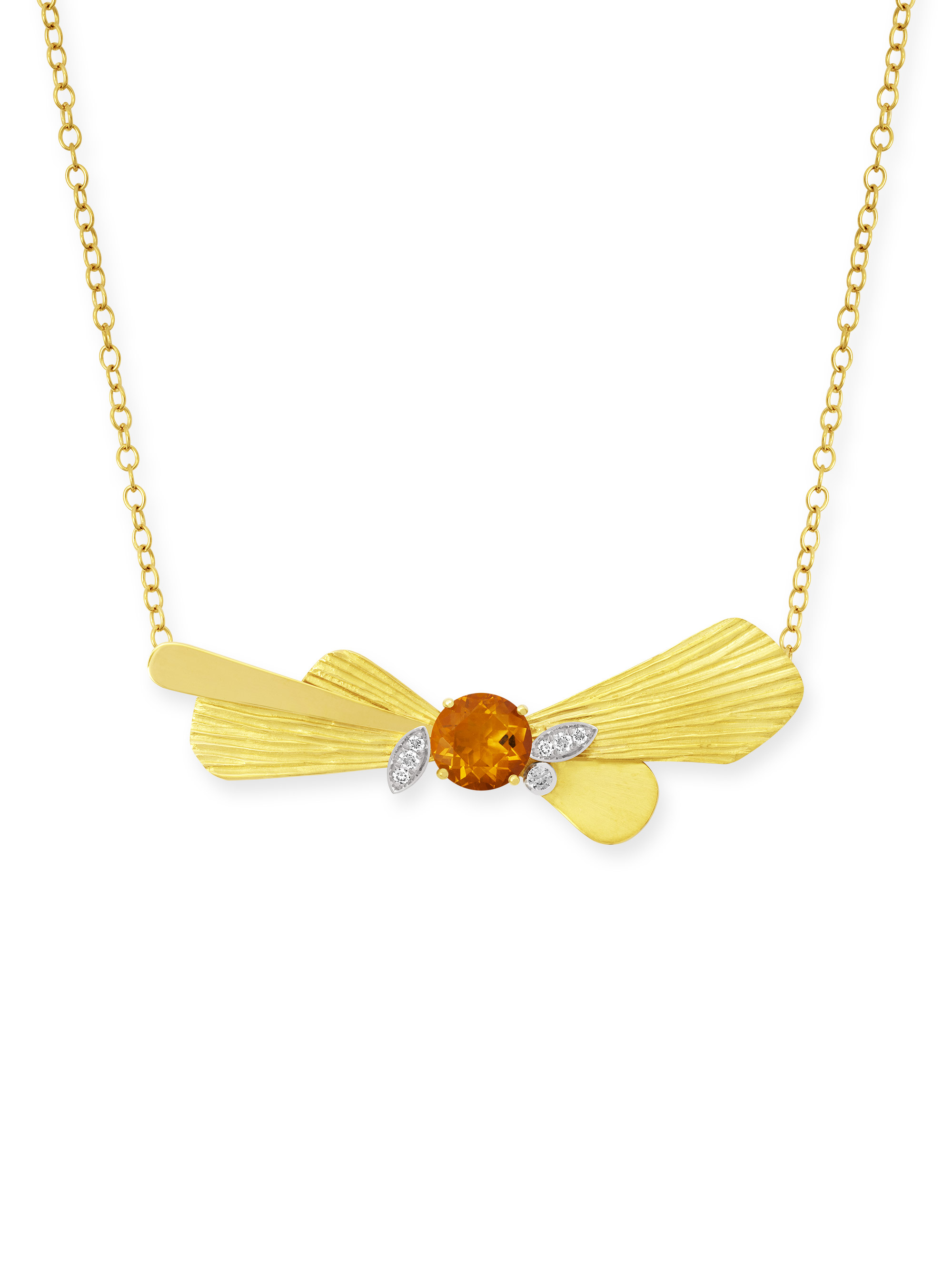 Collier mit reliefartigem Blätterdesign aus 750 Gelbgold, 750 Weißgold und 999 Feingold, einem runden Citrin und 7 Brillanten. Vorderansicht. Der Anhänger gehört zur Gruppe Albero.