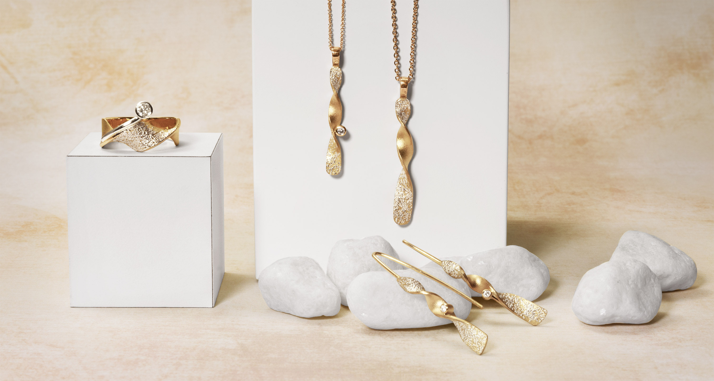 LESER Kollektion-Lina-Banner LESER Kollektion-Lina-Banner