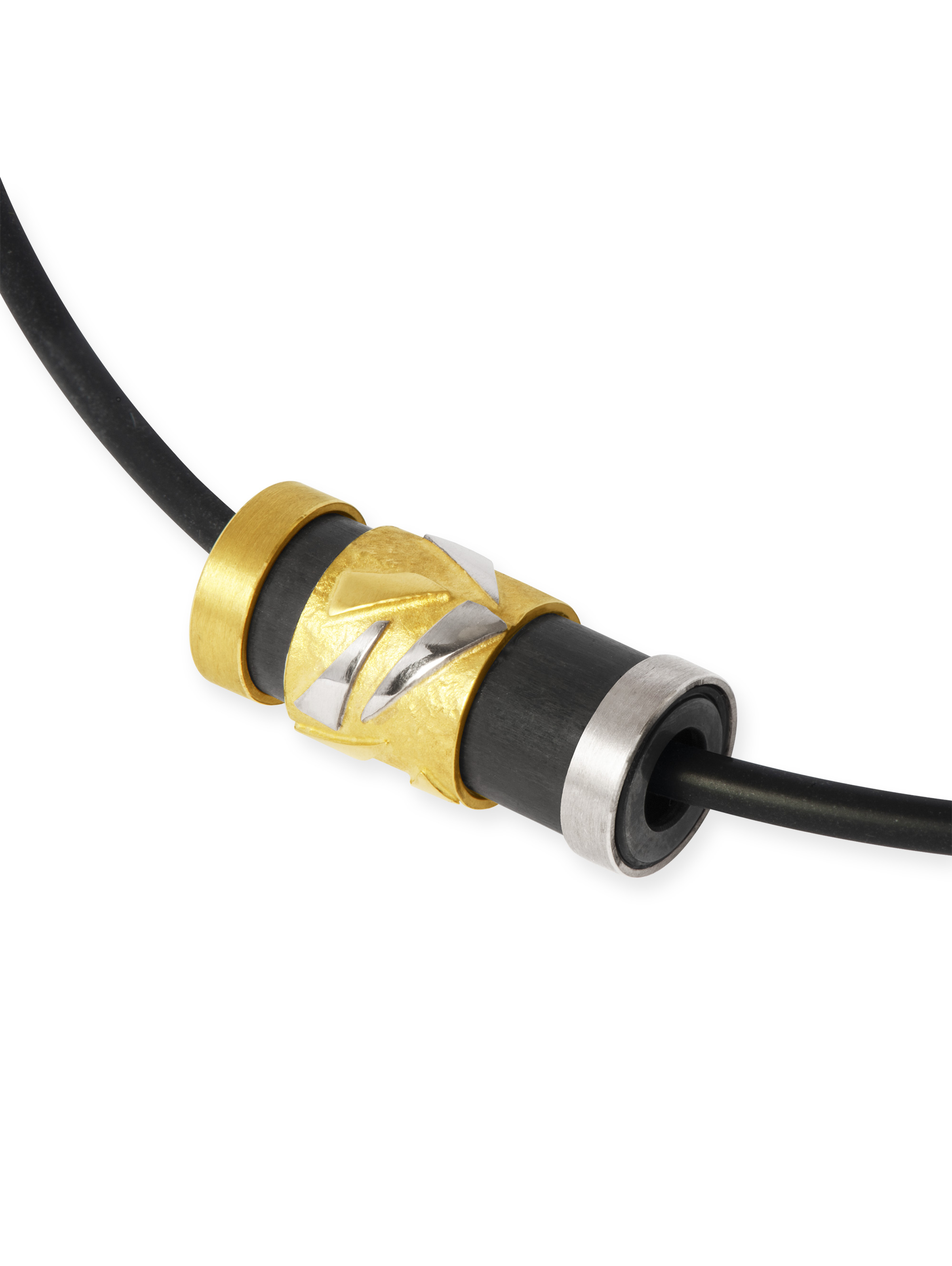 LESER Carbon-Anhaenger-Rolle-Dreiecke-118726 aus Gelbgold und Weißgold LESER Carbon-Anhaenger-Rolle-Dreiecke-118726 aus Gelbgold und Weißgold