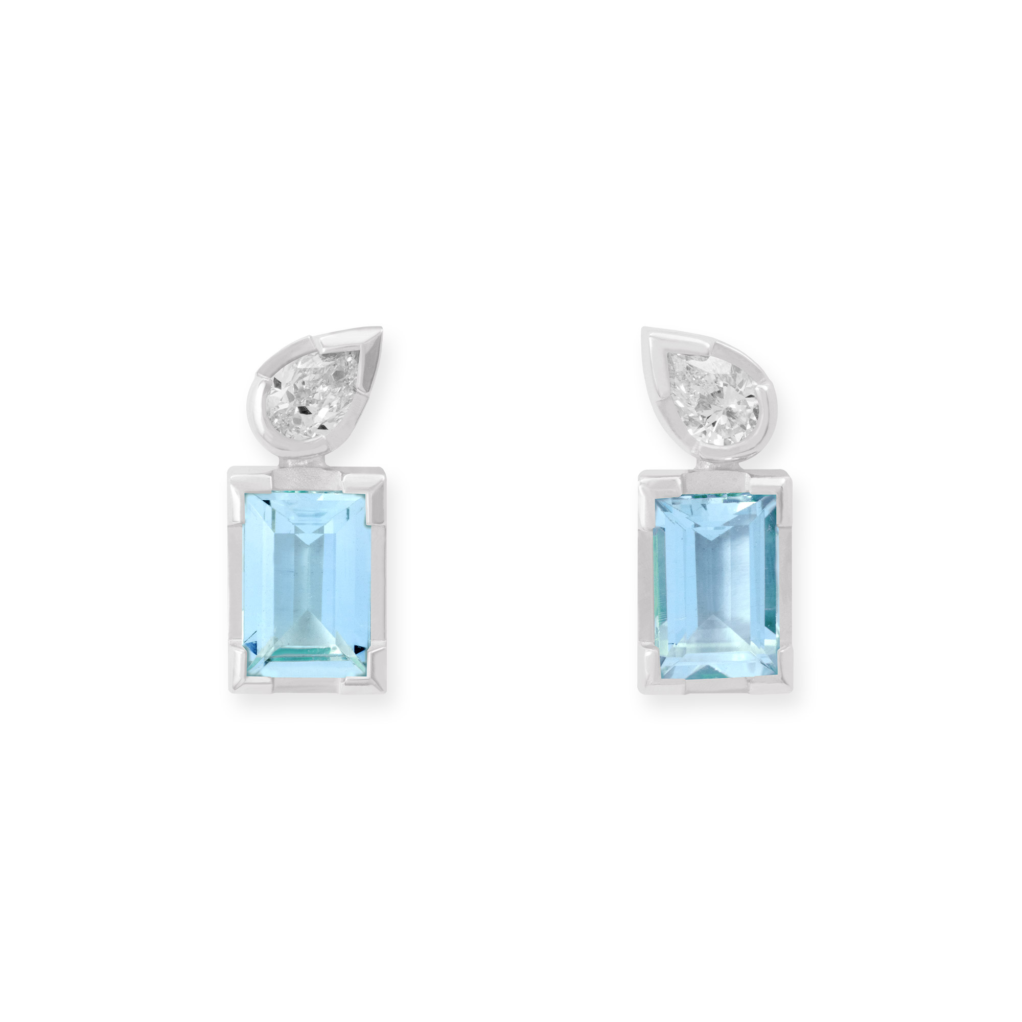 Ohrstecker aus Weißgold mit Aquamarin und Diamant in Tropfe-Schliff