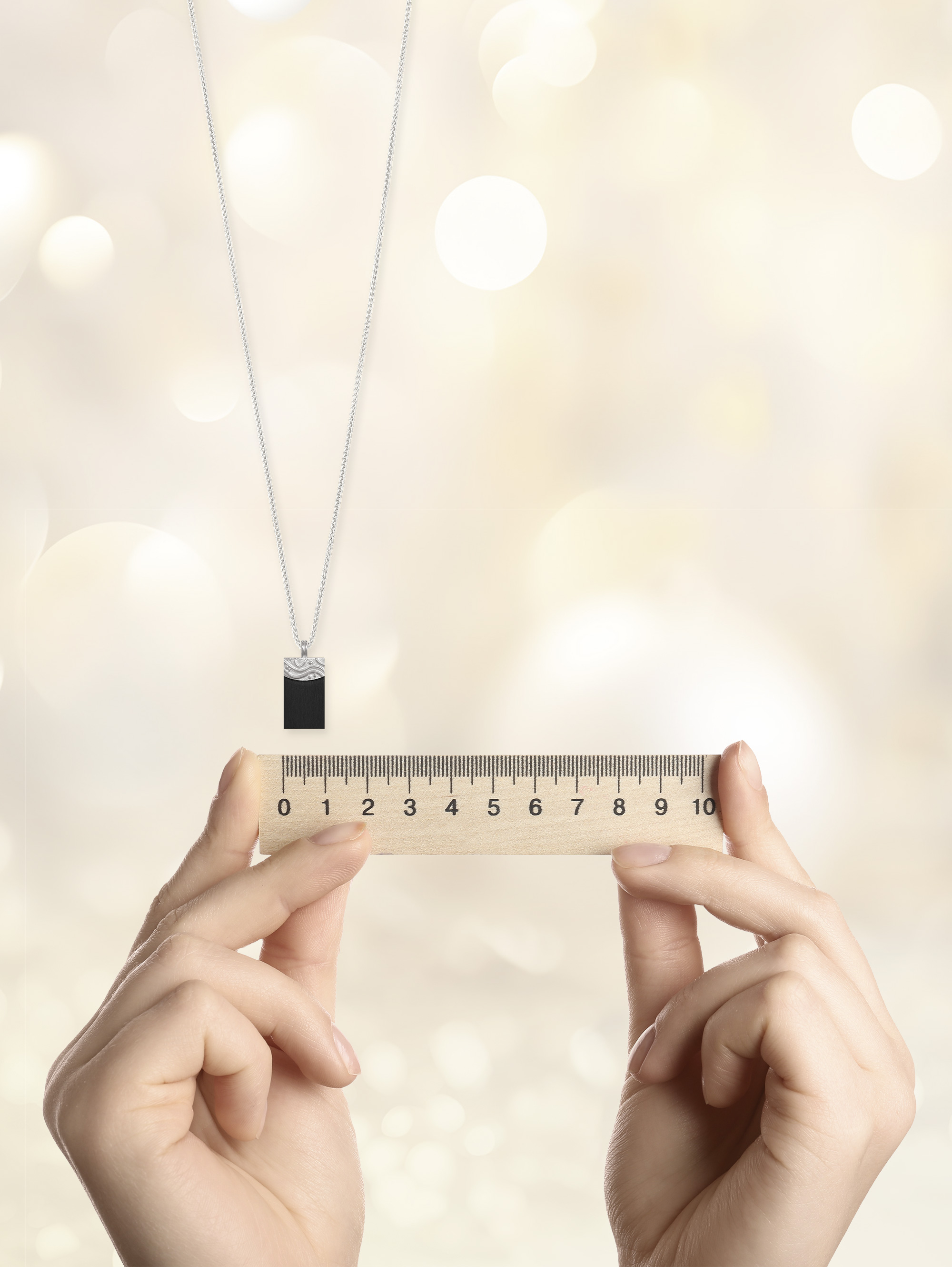 Schmuck mit Lineal - 120826