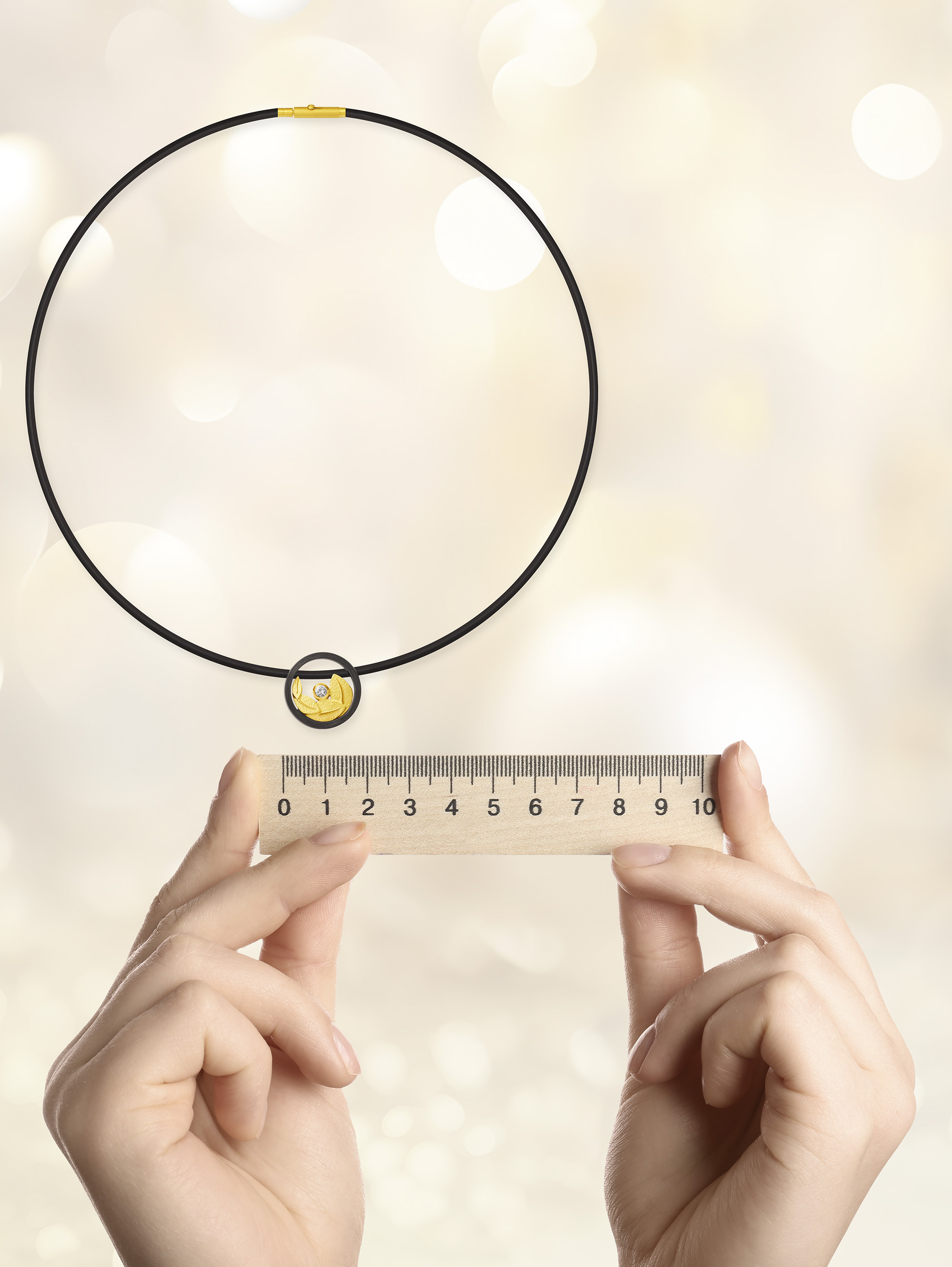 Schmuck mit Lineal -112112