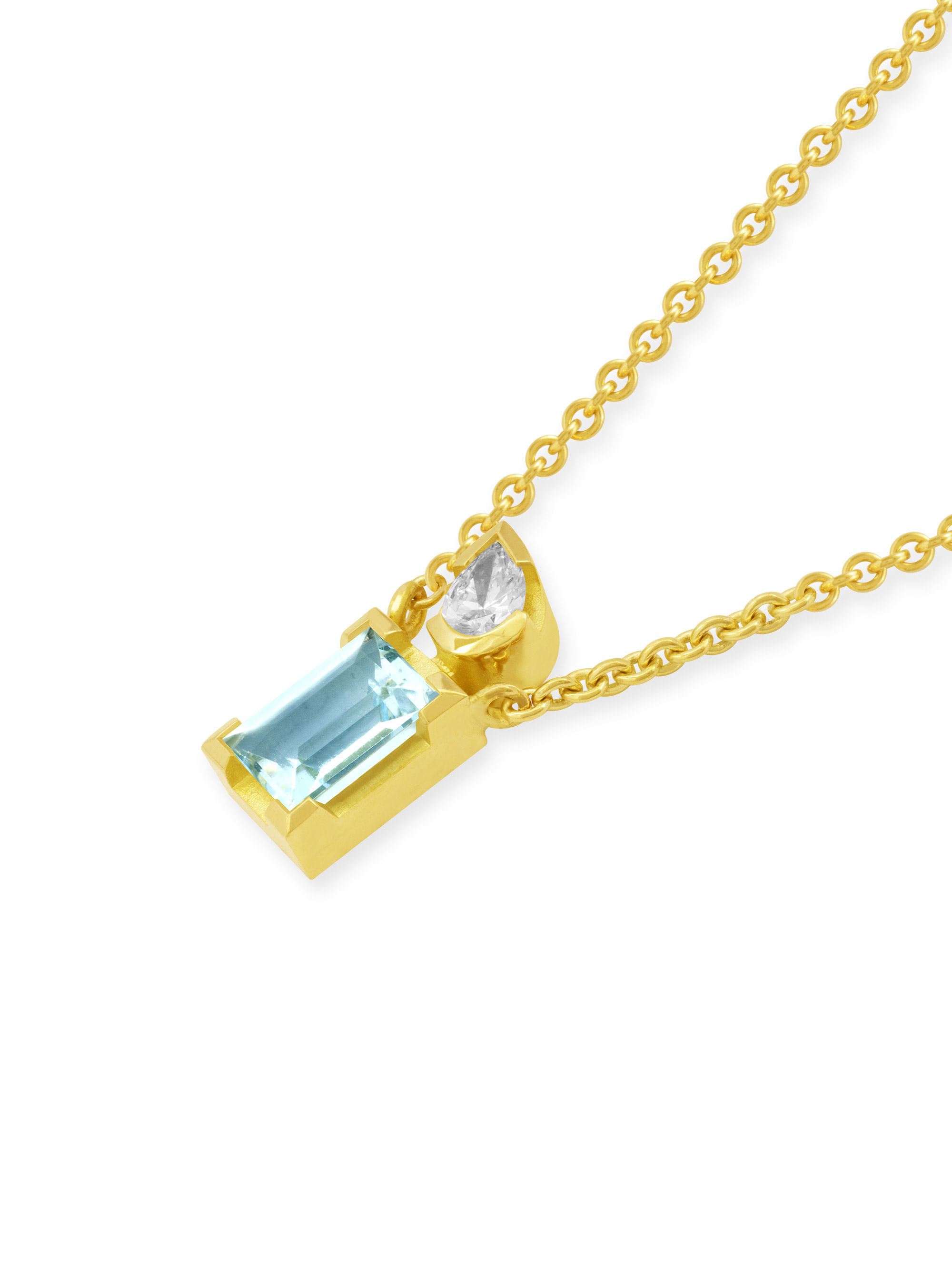 Collier aus 750 Gelbgold mit 1 Aquamarin und 1 Diamant in Tropfe-Schliff