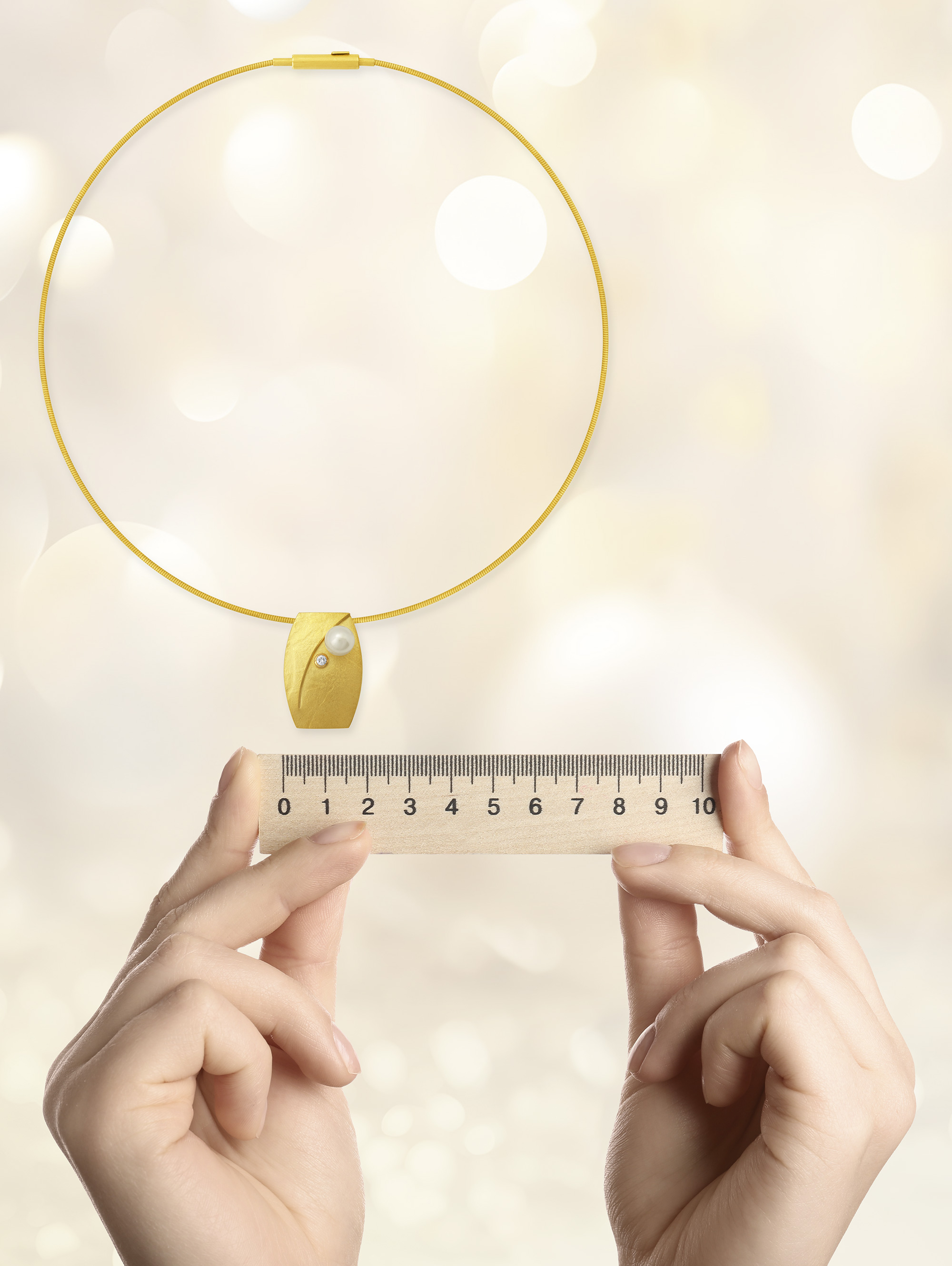 Schmuck mit Lineal -109901