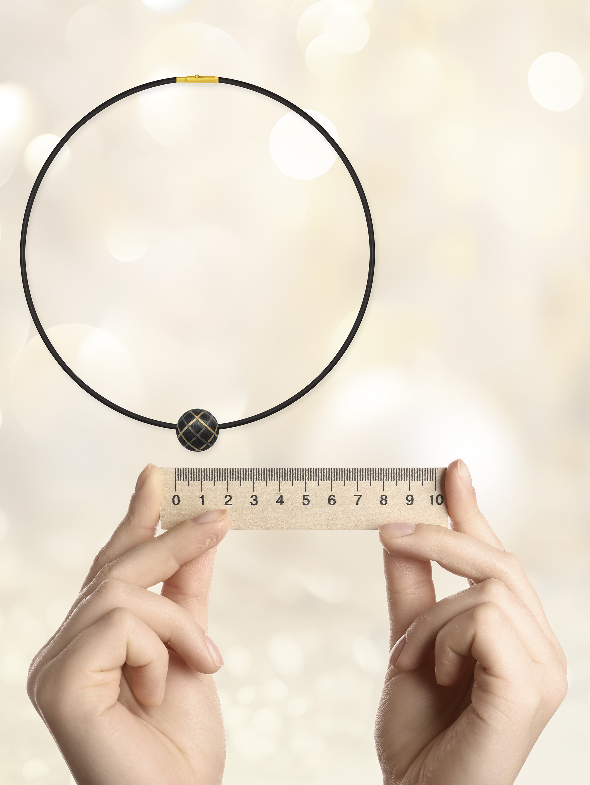 Schmuck mit Lineal - 116290