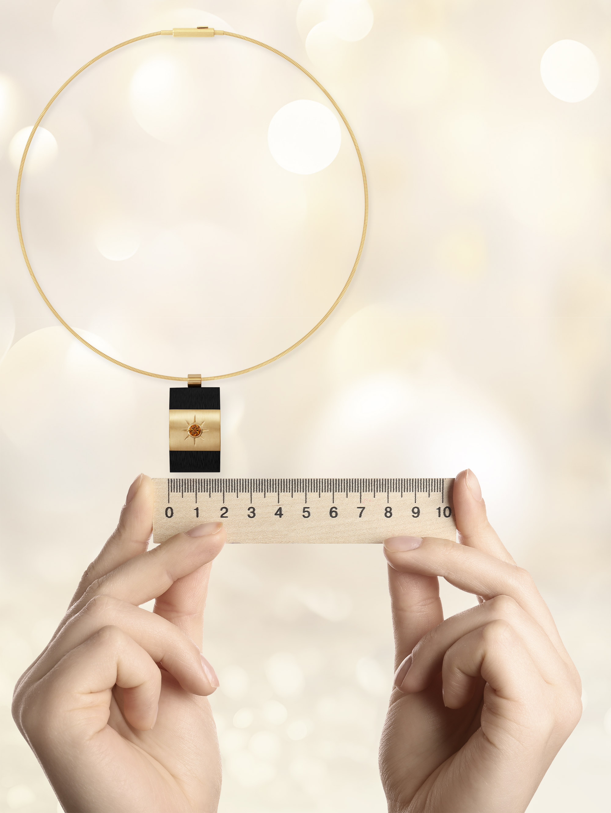 Schmuck mit Lineal -117652